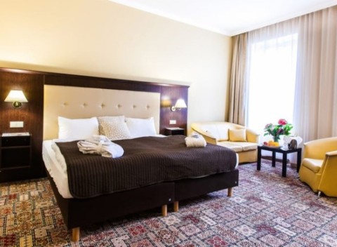 Luxusná starostlivosť v hoteli Panorama Spa Sanatórium v Karlových Varoch s wellness procedúrami.