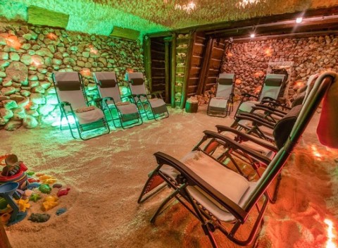 Vstup do soľnej bane - 100 % prírodná a príjemná terapia s dlhodobými účinkami.