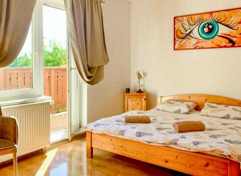 Dovolenka vo Vysokých Tatrách: Poprad v Penzióne Aqualand s raňajkami + relax v saune, včelia terapia a zľavy