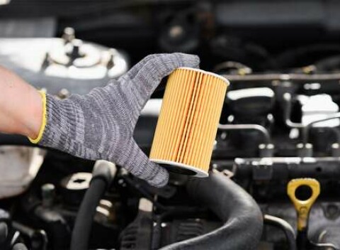 Výmena oleja a filtrov v autoservise LongLife - Rýchlosť a spoľahlivosť