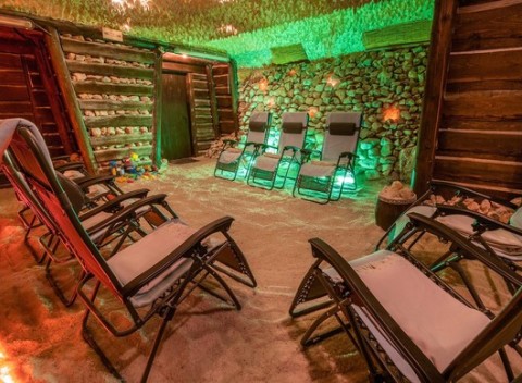 Vstup do soľnej bane - 100 % prírodná a príjemná terapia s dlhodobými účinkami.