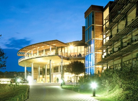 Rakúsko v Hoteli Das Sonnreich **** s polpenziou plus a neobmedzeným wellness.