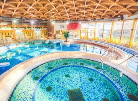 Bük: Hunguest Hotel Répce GOLD **** s polpenziou a wellness + vstup do termálov.