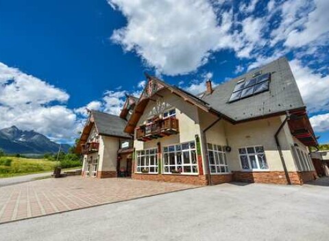 Dovolenka v Tatrách v Penzióne Lomnicky s výhľadom na Lomnický štít s polpenziou a privátnym wellness