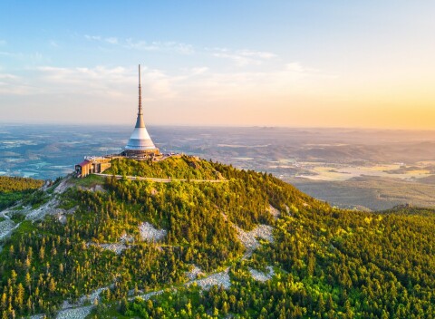 Liberec pri priehrade a 3 km od centra: Pobyt v Hoteli Fabrica *** s raňajkami formou bufetu