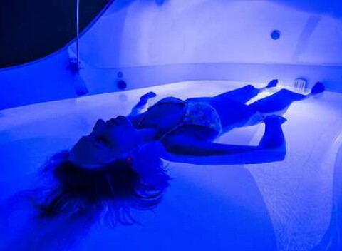 Float terapia s masážou v ZEN SPA - telo bez tiaže, harmonizácia a relax v príjemnom prostredí