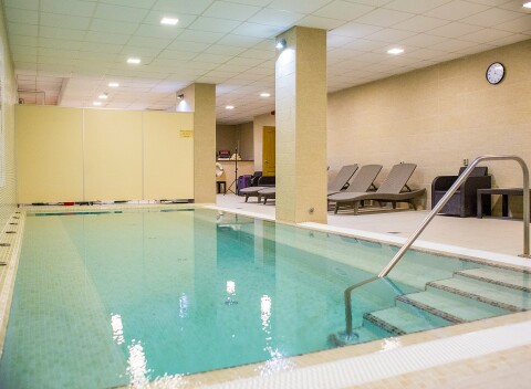 Pobyt v Egeri v Hoteli Szent István *** s polpenziou a neobmedzeným wellness + welcome drink, vyžitie a zľava