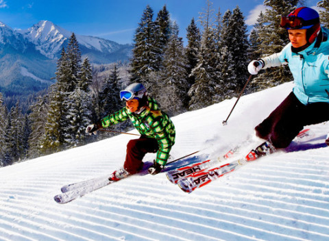 Celodenný alebo 4-hodinový skipas pre deti i dospelých do strediska Ski Monkova dolina.