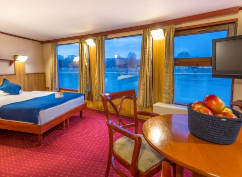 Budapešť originálne na lodi vo Fortuna Boat Hoteli *** s polpenziou a zľavami.