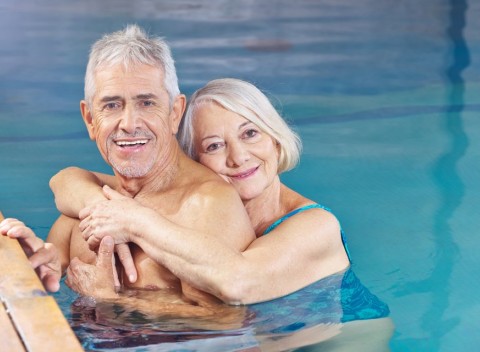 Luhačovice v Kúpeľnom liečebnom dome Praha s polpenziou, bazénom a masážou.