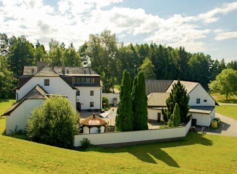 Žďár nad Sázavou: Hotel a hostinec Tálský mlýn *** s raňajkami či polpenziou + škandinávska horúca kaďa