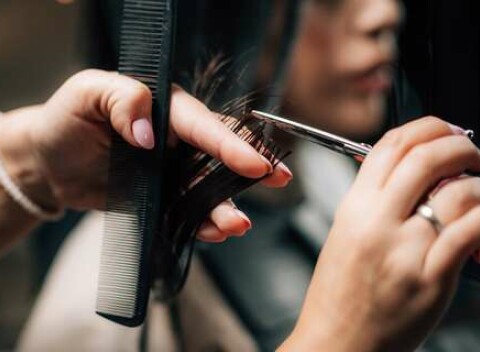 Nový účes pre každého - pánsky, detský aj dámsky komplet aj intenzívne vlasové kúry v Beauty Palace Bratislava