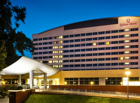 Poľsko v historickom meste blízko Vroclavu: 4* Qubus Hotel Legnica s polpenziou a wellness (vírivka a sauna)