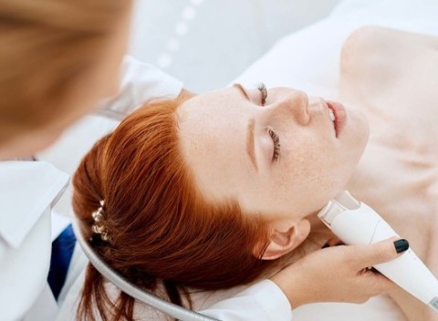 IPL odstránenie pigmentových škvŕn rádiofrekvenciou na vybranej časti tela v BforBeauty.