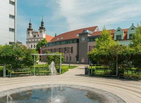 Obľúbený Holiday Inn**** Trnava s wellness a raňajkami + dieťa do 6 rokov zdarma
