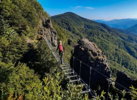 Via ferrata na Skalke v Kremnických vrchoch s najdlhším lanovým mostom
