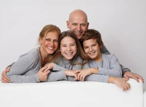 Profesionálne fotenie v ateliéri – portréty detí, rodiny, budúcich mamičiek, domácich miláčikov aj boudoir fotenie