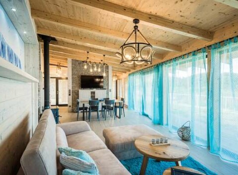 Pobyt v súkromnej nadštandardnej Vile s geniálnym výhľadom na Liptovskú Maru, raňajkami a vstupom do wellness