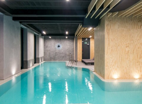 Baltské more: Prímorské letovisko blízko promenády v Blu Apartments s polpenziou a wellness s krytým bazénom