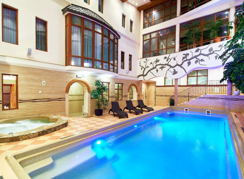Relax vo vynikajúcom Kinga Hoteli Wellness**** pri jazere s polpenziou a neobmedzeným SPA.