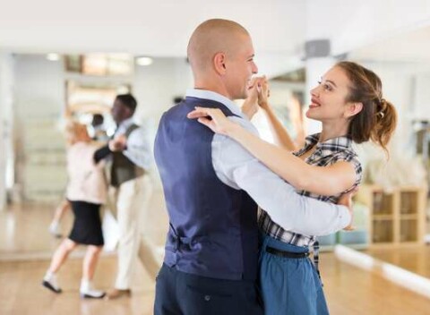 Váš dokonalý svadobný tanec – individuálne hodiny s choreografiou na mieru