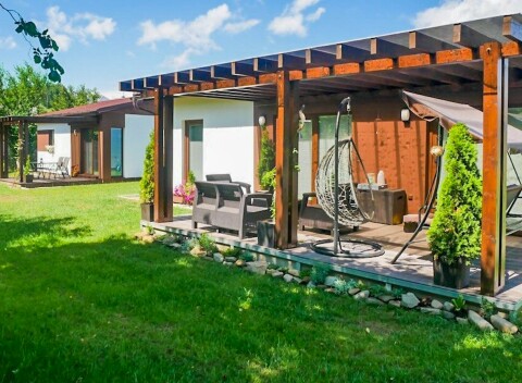 Beskydy v štýlovom apartmáne v Campingu Rožnov pod Radhoštěm s raňajkami a bohatým športovými možnosťami