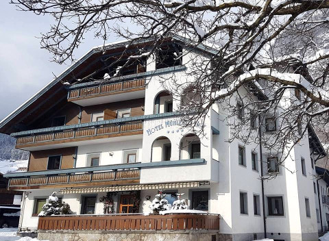 Lyžovačka v Alpách južného Tirolska s pobytom v 4* hoteli s polpenziou a wellness.