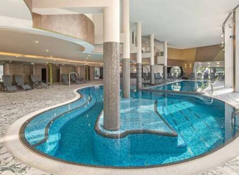 Hotel Azúr Siófok Prémium***** priamo pri jazere Balaton pre páry aj rodiny