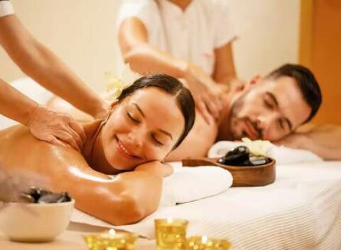 Klasická masáž a mäkké techniky alebo párová celotelová masáž v Relax House v Žiline