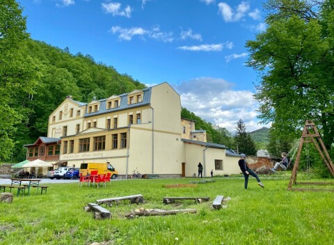 Jeseníky: Zlaté Hory v Penzióne Praděd Thamm *** s neobmedzeným wellness (bazén, vírivka a sauny) a polpenziou