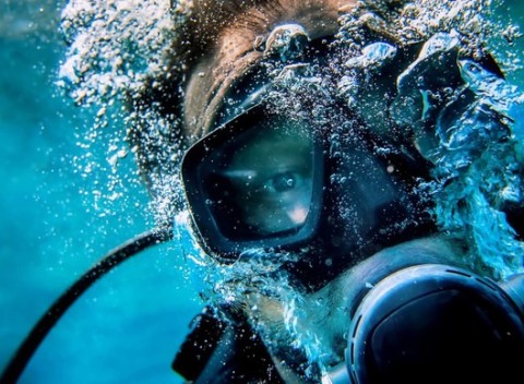 Skúšobný ponor Discover Scuba – objavte nový svet pri potápaní s prístrojom.