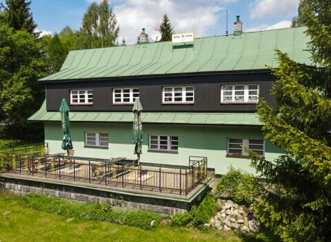 Krkonošský NP: Harrachov v Hoteli U Supa *** s polpenziou a zľavami na nápoje a masáž + detský kútik a ihrisko