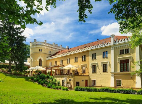 Pobyt na okraji Prahy v luxusnom Chateau St. Havel **** s raňajkami, šampanským a privátnou vírivkou/saunou