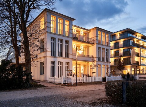 Pobyt pri Balte na ostrove Usedom: 4* SEETELHOTEL Strandhotel Atlantic s raňajkami, bazénom, saunami + večera