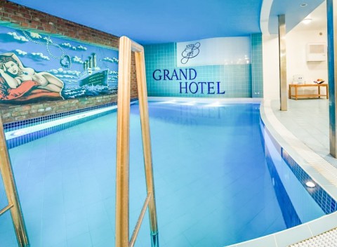 Třebíč v Grand Hoteli *** s polpenziou a neobmedzeným vstupom do bazéna.