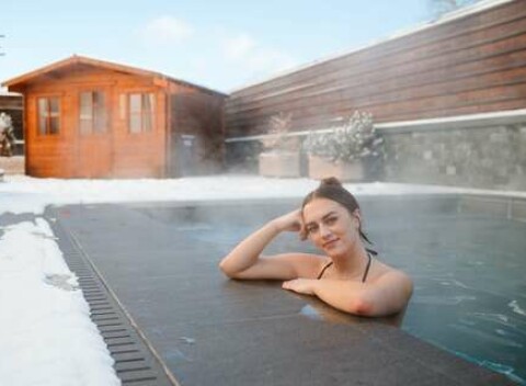 Hotel Lesana**** vo Vysokých Tatrách s chutnou polpenziou, novým wellness a Kinderlandom