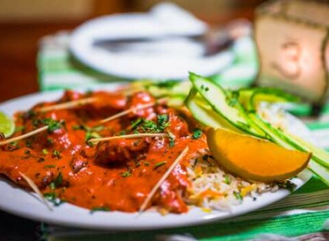 Pravá indická kuchyňa v Little India - kuracia tikka masala alebo butter chicken