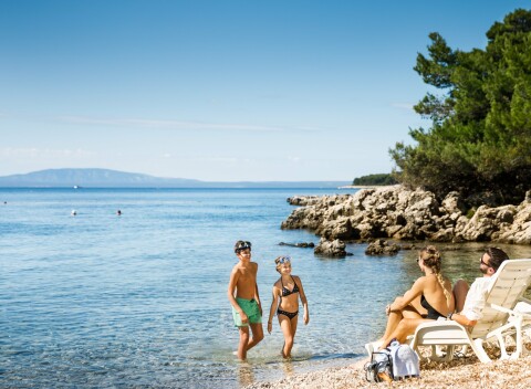 Dovolenka na Rabe: San Marino Resort - Lopar Hotel *** len 100 m od pláže s polpenziou a zábavným programom