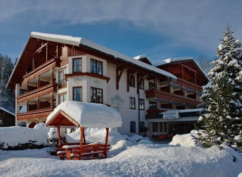 Údolie Allgäu pri ski areáloch: Königshof Hotel Resort - Adult Only ****+ s polpenziou a wellness (2500 m²)