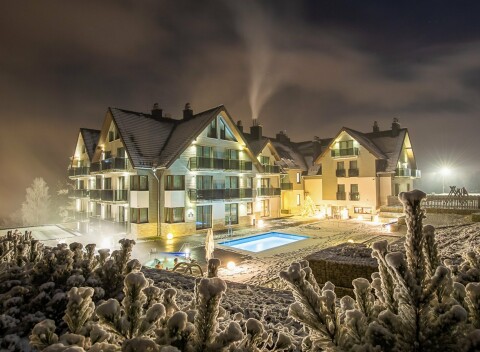 Szklarska Poręba pri skiareáloch: Czarny Kamień RESORT & SPA **** s raňajkami + wellness a fitness neobmedzene