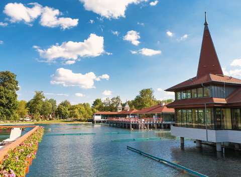 Maďarsko: Hévíz v apartmáne s raňajkami a zľavou do termálov + extra platnosť do februára 2020.