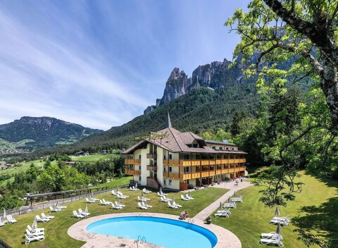 Severné Taliansko: Dolomity pri prírodnom parku v 4* Parc Hoteli Miramonti s polpenziou a wellness + ihrisko