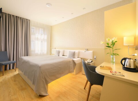 Praha priamo v centre luxusne: Hotel Ametyst **** s raňajkami formou bufetu + dieťa do 6 rokov zdarma