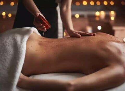 Exkluzívna thajská olejová masáž v jednom z najobľúbenejších salónov v centre mesta