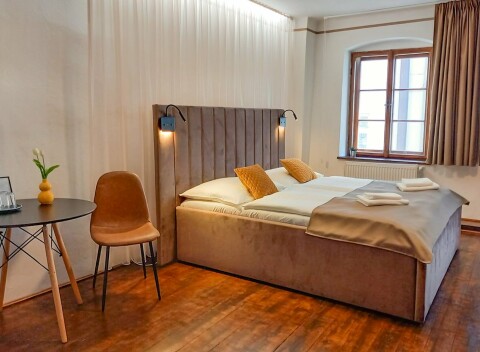 Český Krumlov: Pobyt priamo v historickom centre mesta v Hoteli Švamberský dům s raňajkami formou bufetu