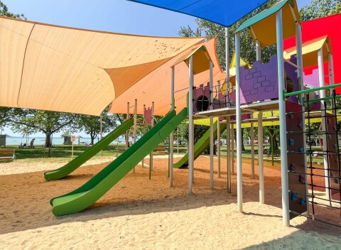 Balaton blízko jazera: Wellness Hotel Laroba **** s polpenziou a neobmedzeným wellness (bazén, vírivky, sauny)