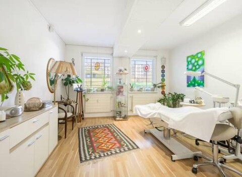 Masáž tváre s očistným rituálom v salóne Kozmetika LUX