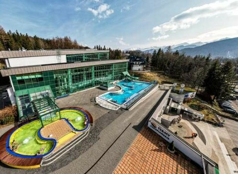 Vstupy do poľského aquaparku Termy Zakopiańskie s termálnymi bazénmi pre jednotlivcov aj rodiny