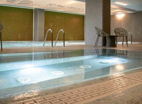 Wellness saunové štúdio a bazénová hala v RM Hoteli**** neďaleko Bojnického zámku