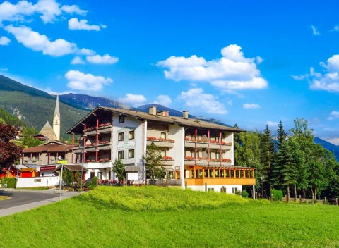 Vysoké Taury: Hunguest Hotel Heiligenblut s polpenziou a neobmedzeným wellness.